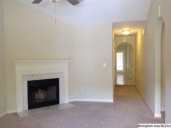 3rd image of 119 Hayesbury Ln