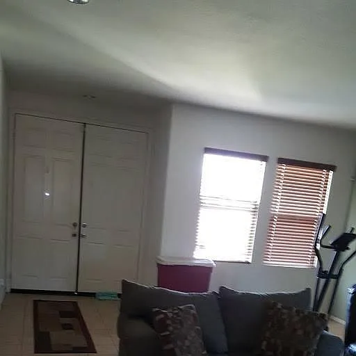 5 bed, 3293 sqft, $3,450 — Photo 4