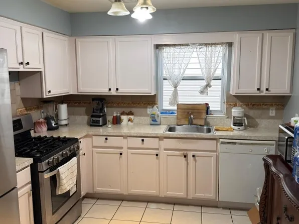 121 Chadwick Ave, Newark City, NJ 07108