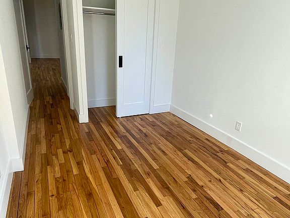 4th image of 214 E 83rd St APT 4B