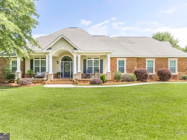 202 Lowpoint Trl, Warner Robins, GA 31093