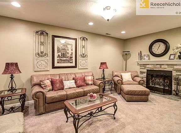 4th image of 231 Willis Dr