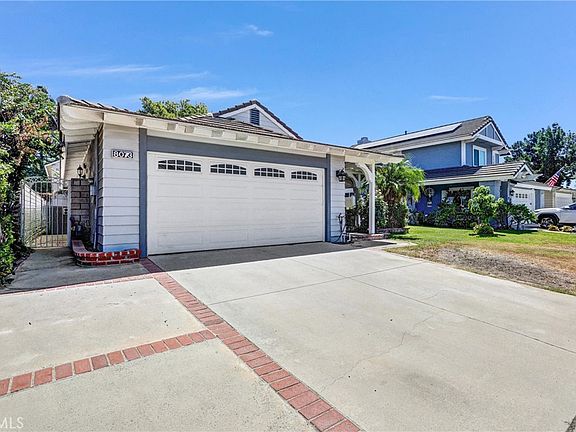3rd image of 8073 Dowd Ct