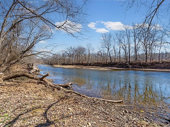 2nd image of 340 McNatt Rd