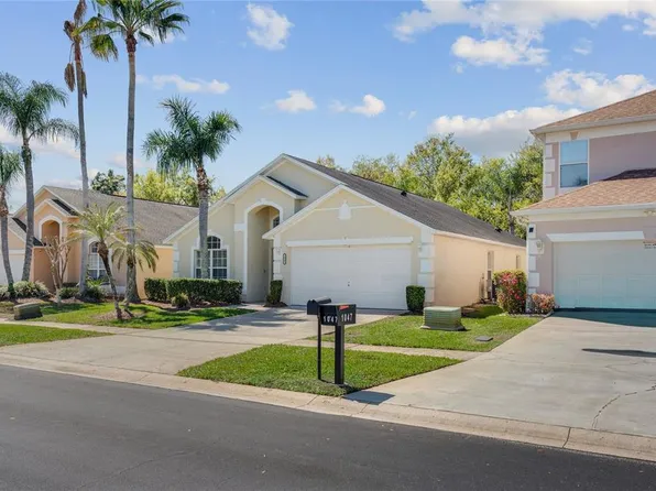 1045 Lake Berkley Dr, Kissimmee, FL 34746