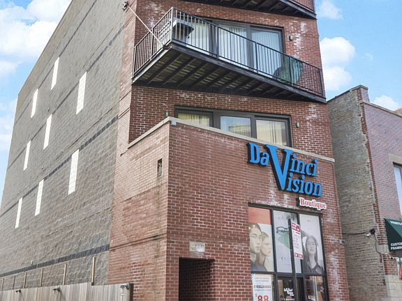 2nd image of 1449 W Fullerton Ave #B
