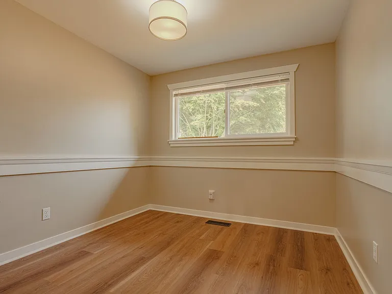 4409 S 292nd St — Photo 14