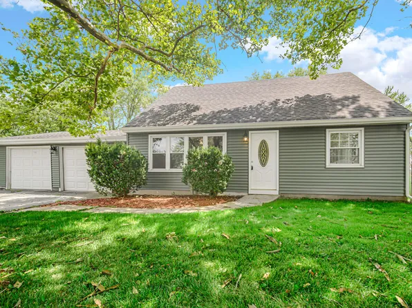 739 Fremont Rd, Valparaiso, IN 46385