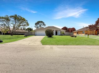 1526 SW Dycus Avenue, Port St Lucie, FL 34953