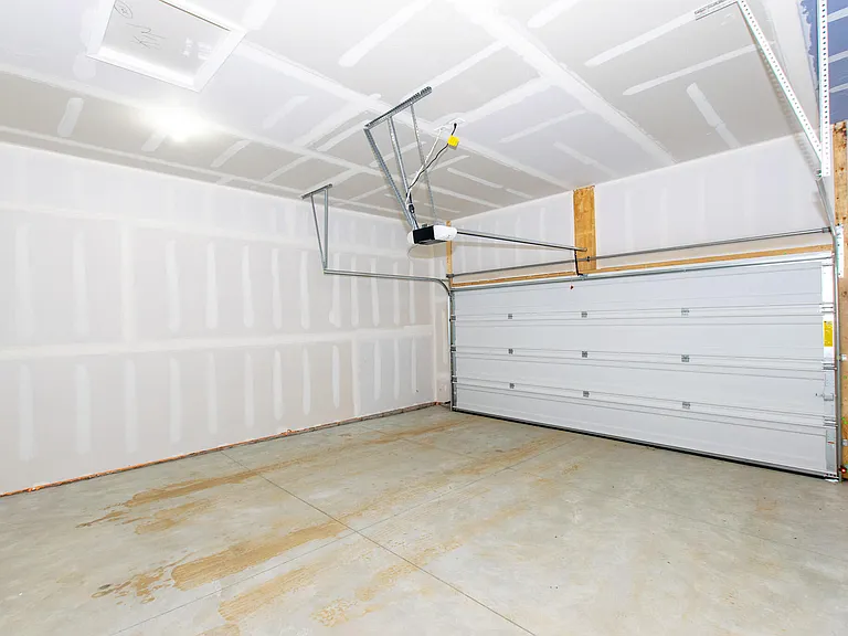 723 W Spaniel Dr — Photo 40