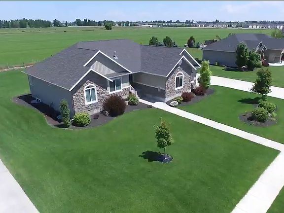 2nd image of 1120 Green Willow Dr