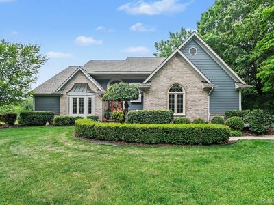 9230 Kelly Lake Dr, Clarkston, MI, 48348