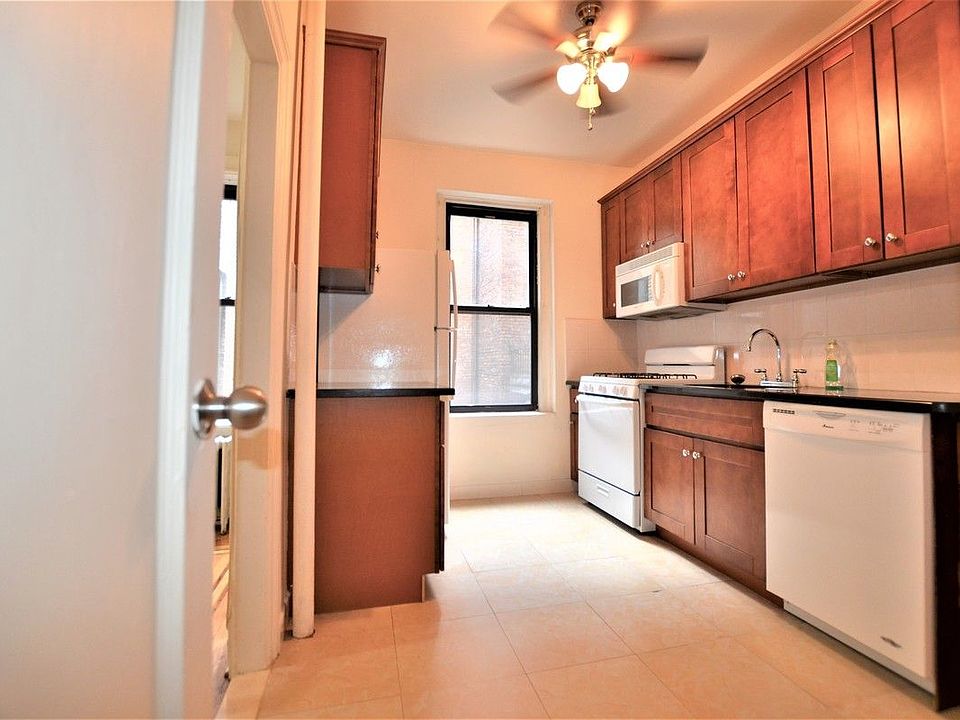 1st image of 99 E 4th St APT 2A