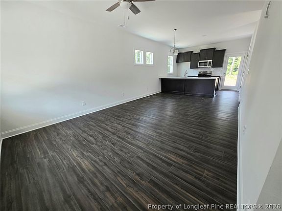 2nd image of 164 Jenkins St