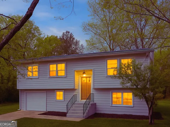 474 Autumn Dr, Riverdale, GA 30274