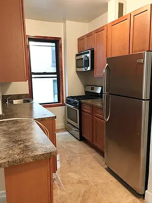 Rented by Elbe Real Estate Inc | media 2