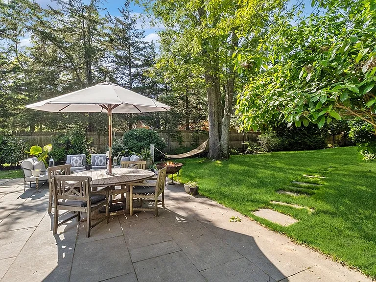 7 Squaw Rd — Photo 24
