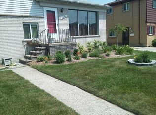 22434 Melrose Ct, Eastpointe, MI 48021