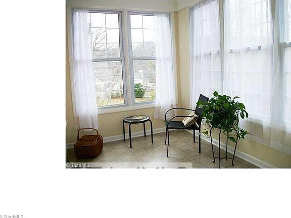 5th image of 405 Sherrill St
