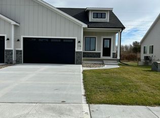 1116 Westview Dr, Huxley, IA 50124