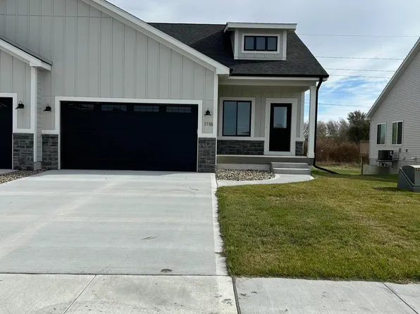 1116 Westview Dr, Huxley, IA 50124