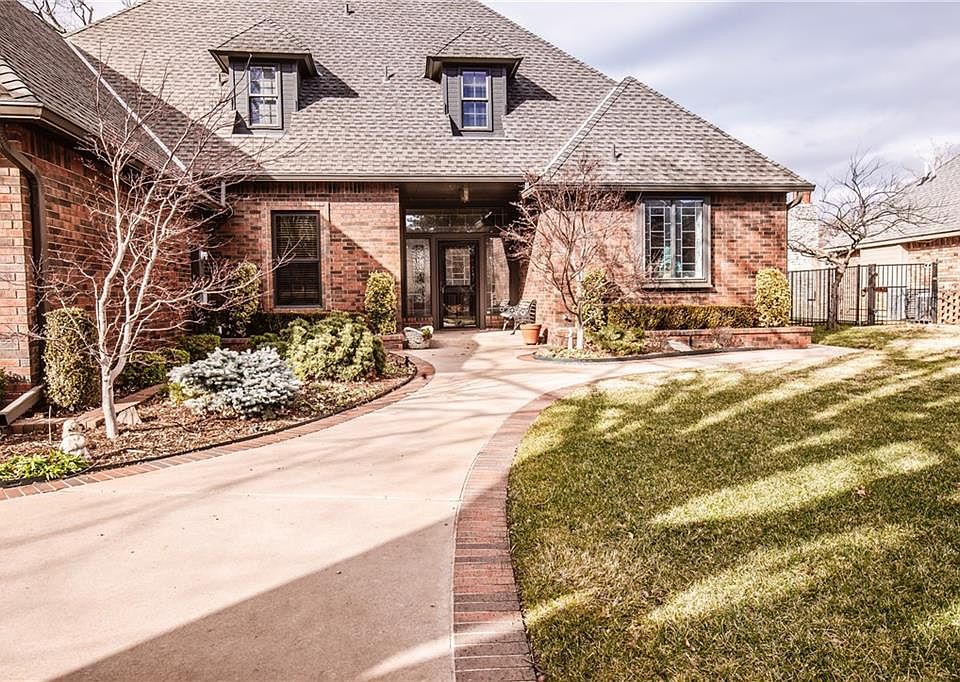 1st image of 9841 Stonebridge Dr