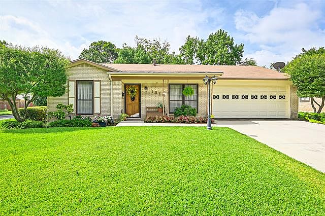 1st image of 1314 Darlene Ln