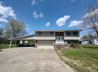 907 Washington Ave, Wurtland, KY 41144