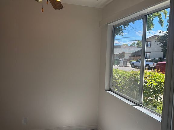 3rd image of 4890 Hamilton Ave APT 1