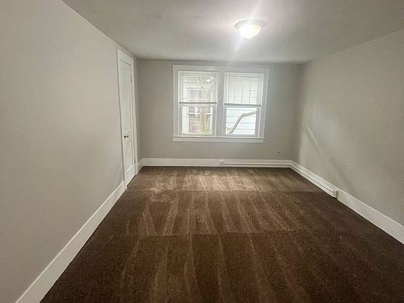 3rd image of 836 S 41st St
