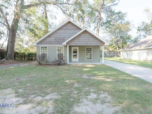 398 S Macon St, Ludowici, GA 31316