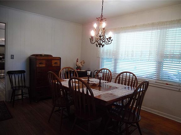 4th image of 10811 SE 65th Ct
