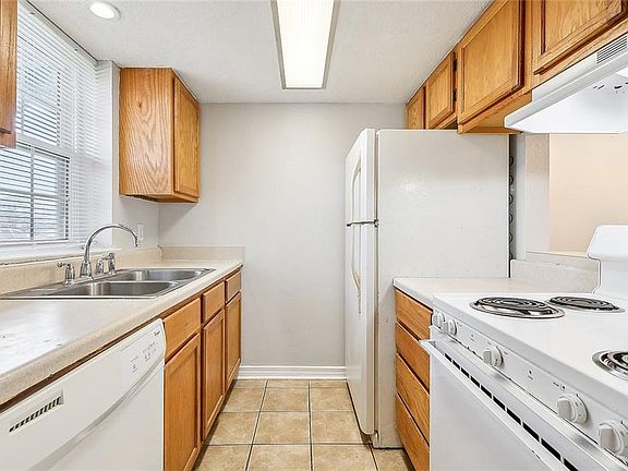 4th image of 2509 Giuffrias Ave APT 703