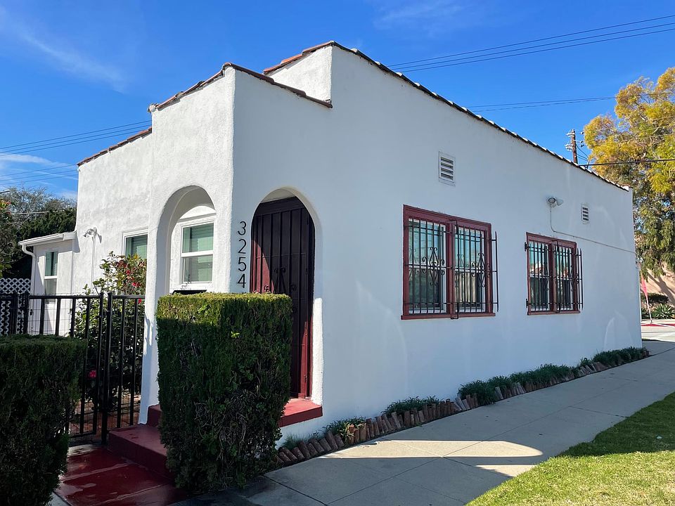 1st image of 3254 Perlita Ave
