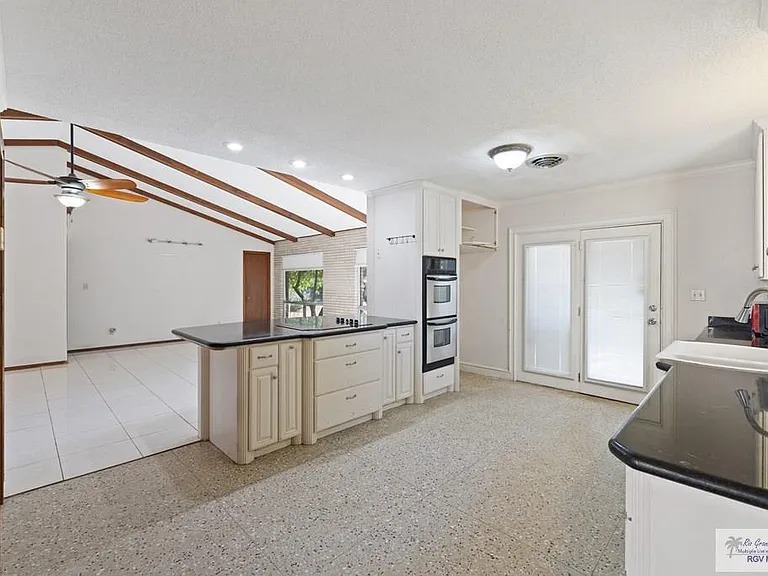 27110 Bass Blvd — Photo 10