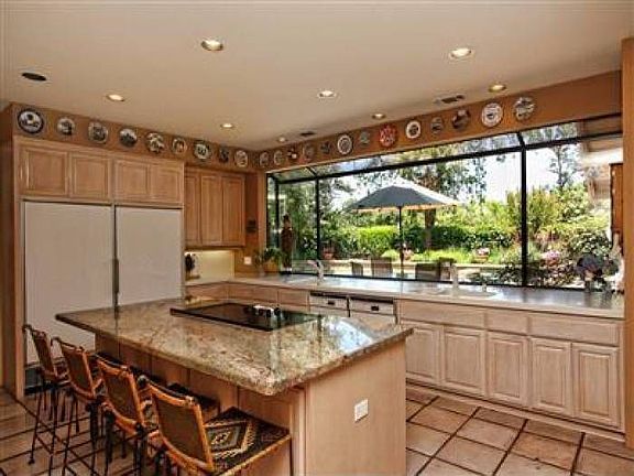3rd image of 11743 Centerville Ct