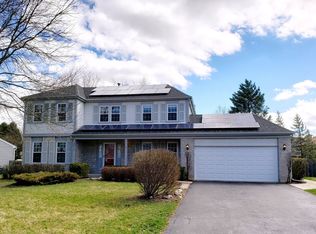 3912 Wood Creek Dr, Island Lake, IL 60042