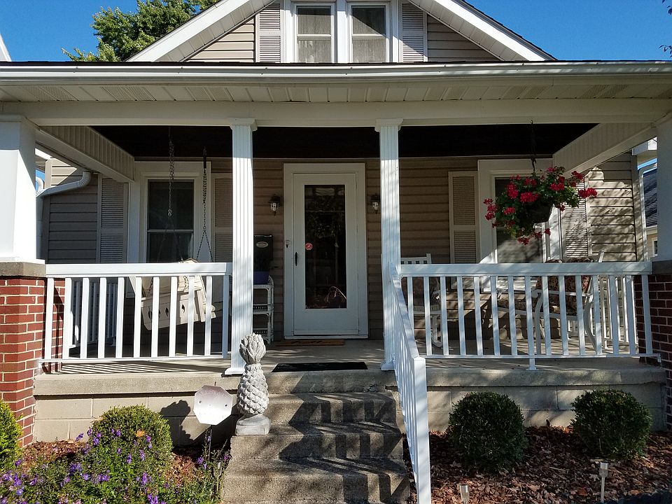 1st image of 581 Cedar St