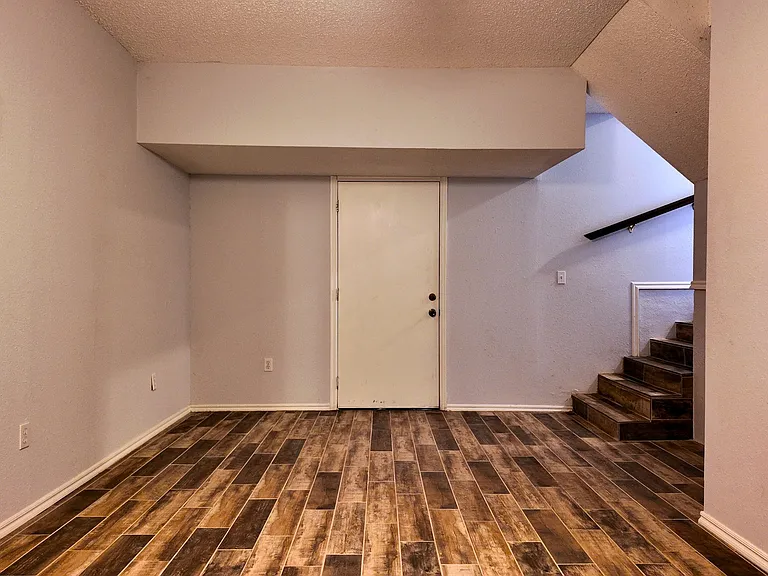 225 N Tunbridge Rd — Photo 54