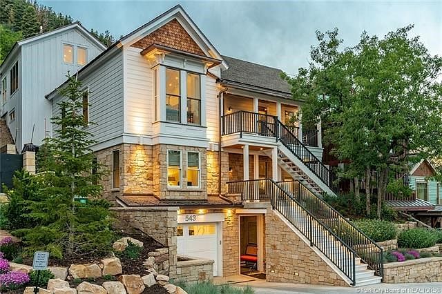 1st image of 543 Woodside Ave