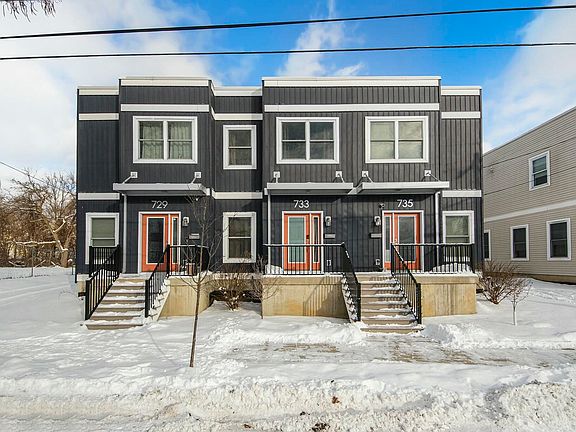 3rd image of 733 Bates St SE