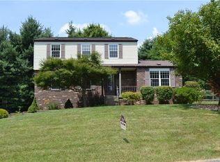 2216 Woodmont Dr, Murrysville, PA