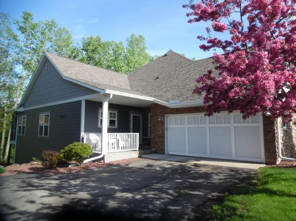 2786 Quebec Ct, Little Canada, MN 55117