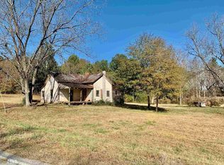349 W Ridgeway Rd, Maysville, GA 30558