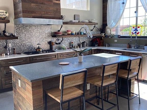5th image of 3692 Santa Cecilia Ave