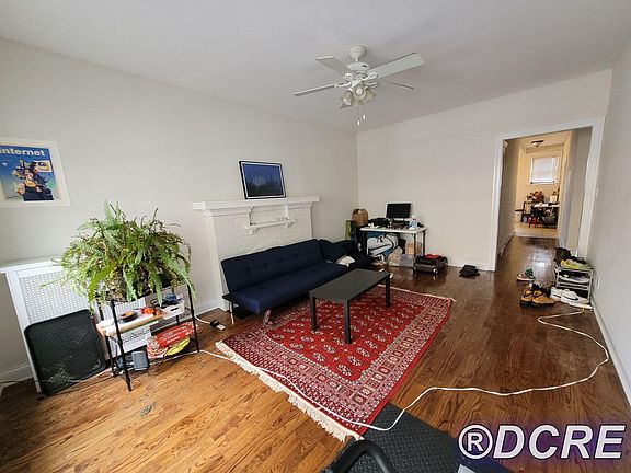2nd image of 1149 W Pratt Blvd #2
