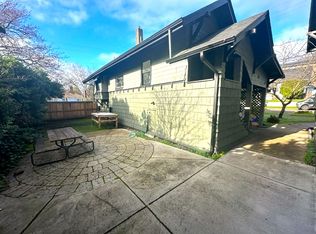 900 E 19th Ave, Eugene, OR 97403