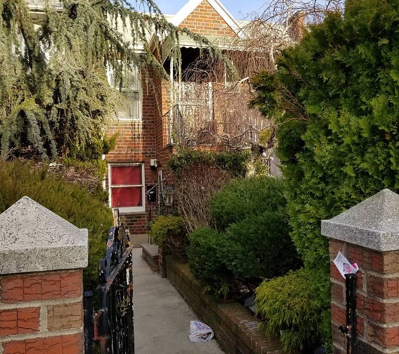 1st image of 1683 E 54th St