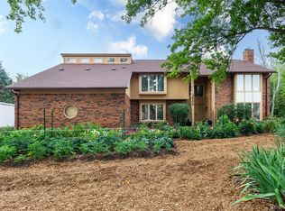 2509 Munster Rd, Rochester Hills, MI 48309