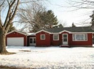 1932 W Grand Ave, Beloit, WI 53511